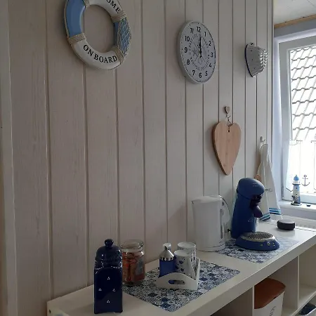 Bi Uns Im Norden * ברונסבוטל